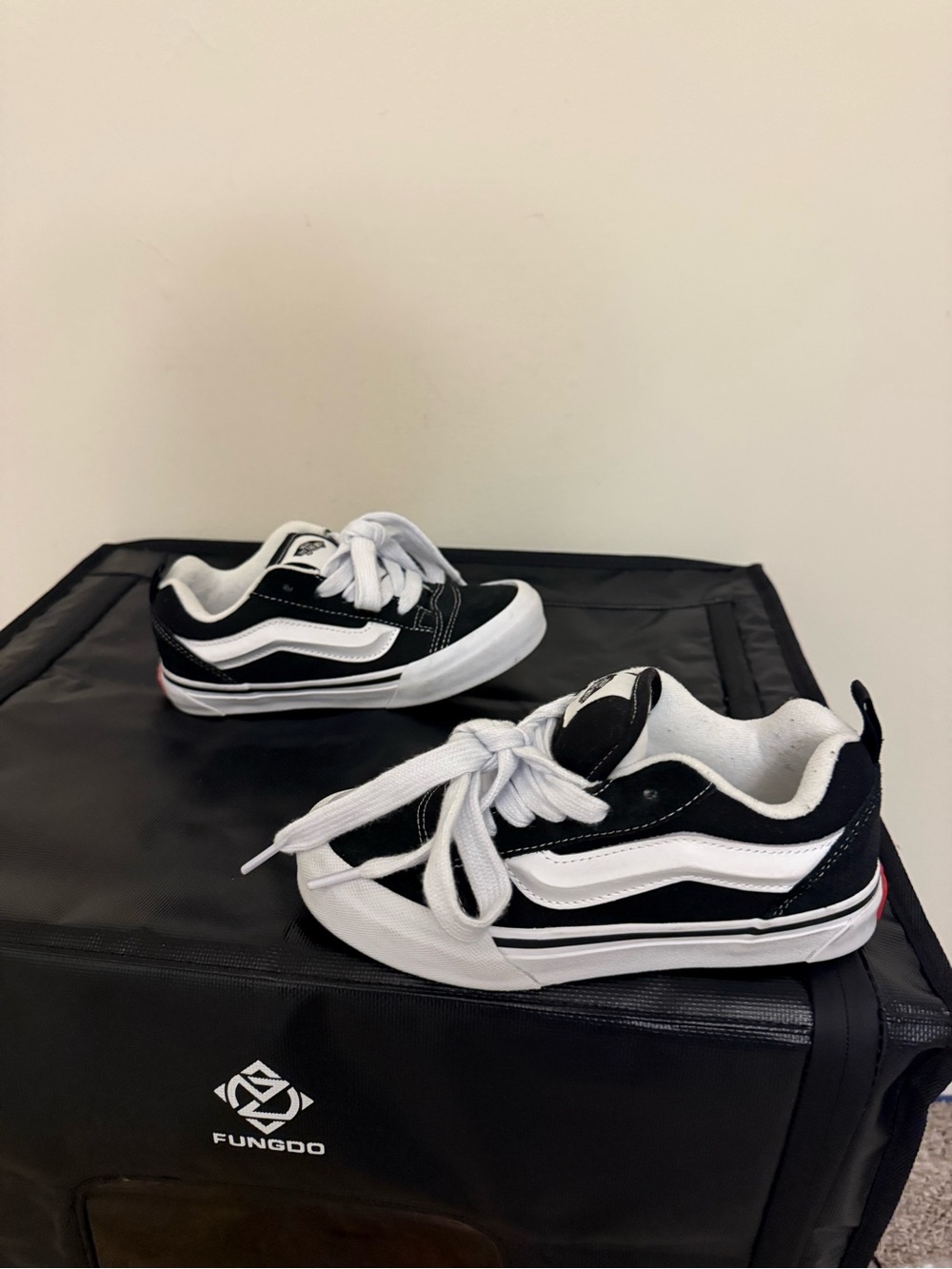 Size 2 - VANS Authentic Low Black